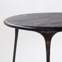 <a href="https://www.galeriegosserez.com/artistes/loellmann-valentin.html">Valentin Loellmann </a> - Copper - Table ronde